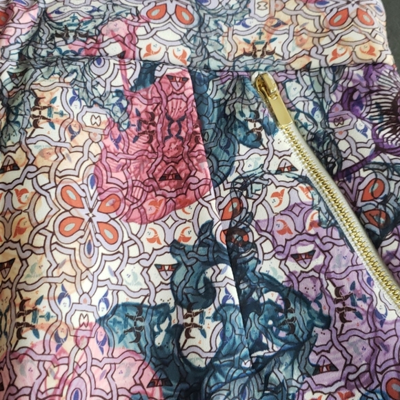 H&M floral spring/summer skirt size 6 with pockets - Picture 4 of 4